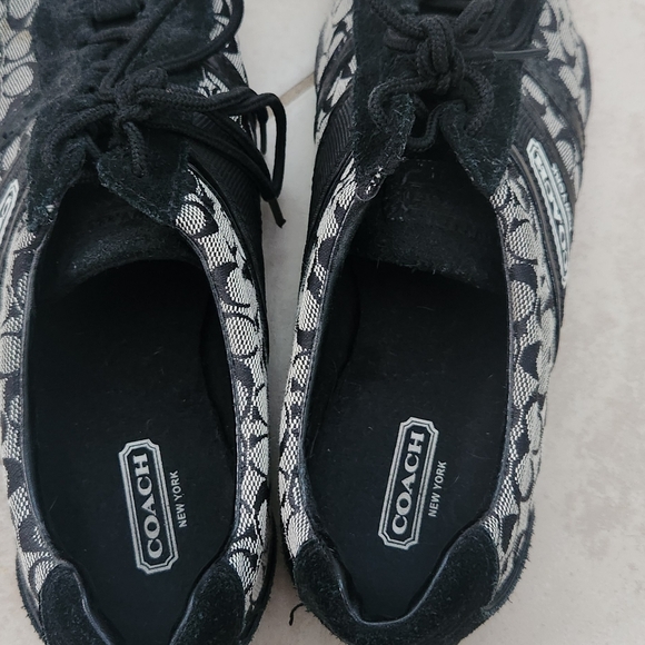 Coach Sneakers - Great condition - Picture 3 of 6